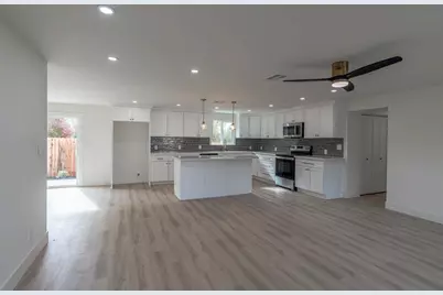 6838 Grant Avenue, Carmichael, CA 95608 - Photo 8