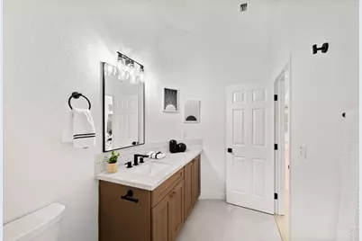 6051 Kenneth Oak Way, Fair Oaks, CA 95628 - Photo 28