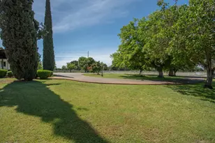6323 Excelsior Rd, Sacramento, CA 95829 - Photo 8