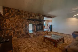 6323 Excelsior Rd, Sacramento, CA 95829 - Photo 14