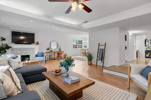 8673 Fallbrook Way, Sacramento, CA 95826 - Photo 18