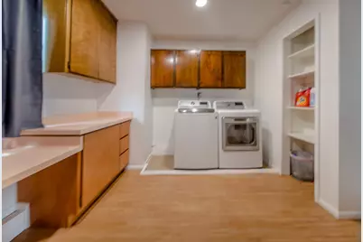 420 W Southwood Drive, Woodland, CA 95695 - Photo 20