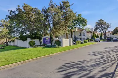 202 Beachcomber Drive, Rocklin, CA 95677 - Photo 2