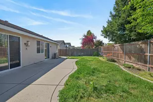 9666 Iris Meadow Way, Elk Grove, CA 95757 - Photo 44