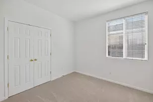 9666 Iris Meadow Way, Elk Grove, CA 95757 - Photo 28