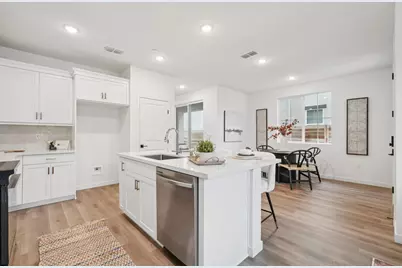 6419 Jacinto Avenue, Sacramento, CA 95823 - Photo 10