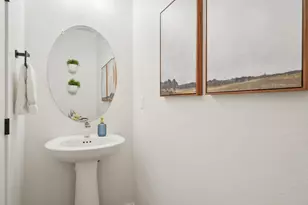 6419 Jacinto Ave, Sacramento, CA 95823 - Photo 12