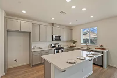 691 Lippi Street, Galt, CA 95632 - Photo 30