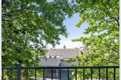 124 Oakwood Drive, Auburn, CA 95603 - Photo 2