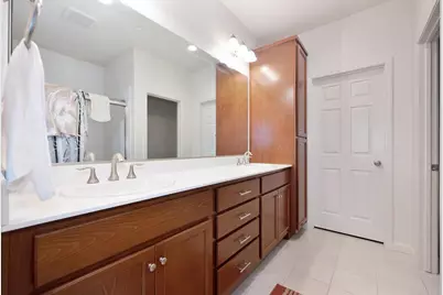 7905 Springarden Way, Sacramento, CA 95828 - Photo 16