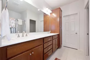 7905 Springarden Wy, Sacramento, CA 95828 - Photo 16