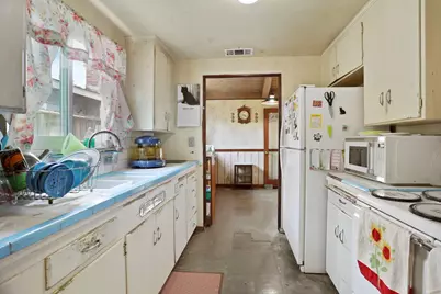 6335 N Pershing Avenue, Stockton, CA 95207 - Photo 8