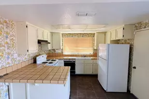 7637 Nixos Way, Sacramento, CA 95823 - Photo 6