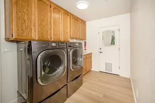 725 Fairview Dr, Woodland, CA 95695 - Photo 16