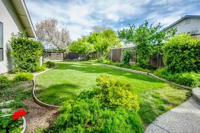 725 Fairview Drive, Woodland, CA 95695 - Photo 20