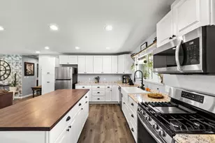 379 Bird St, Yuba City, CA 95991 - Photo 8