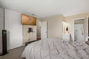 10251 Ellenwood Ave, Sacramento, CA 95827 - Photo 16