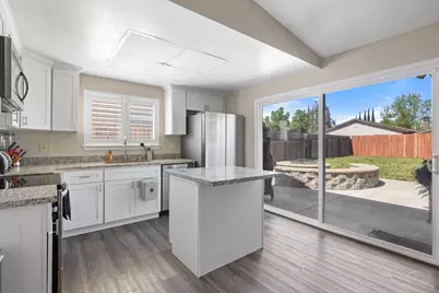 10251 Ellenwood Avenue, Sacramento, CA 95827 - Photo 6