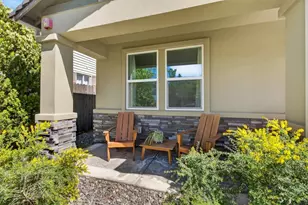 867 J St, Lincoln, CA 95648 - Photo 4