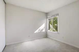 8054 Pegler Way, Sacramento, CA 95823 - Photo 16