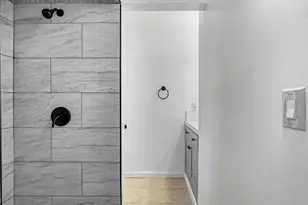 5132 E Washington Ave, Fresno, CA 93727 - Photo 18