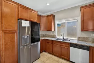 5331 Blue Sapphire Ct, Elk Grove, CA 95758 - Photo 18