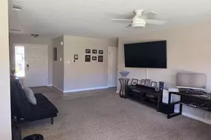 7039 Bridgeport Cir, Stockton, CA 95207 - Photo 10