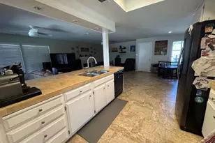 7039 Bridgeport Cir, Stockton, CA 95207 - Photo 14