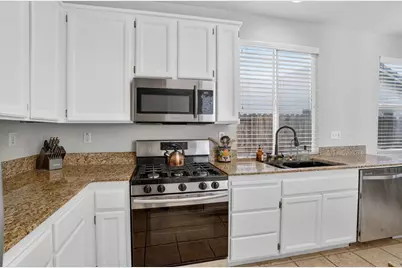 1521 Arcola Avenue, Sacramento, CA 95835 - Photo 8