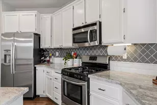 8300 White Spruce Dr, Antelope, CA 95843 - Photo 6