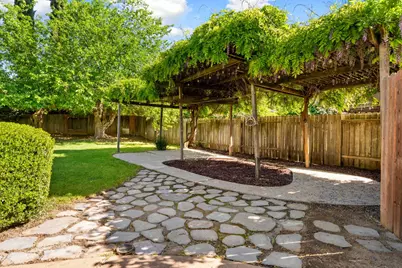 3205 Korovo Court, Sacramento, CA 95826 - Photo 36