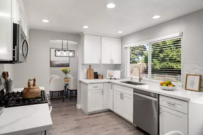 3205 Korovo Court, Sacramento, CA 95826 - Photo 10