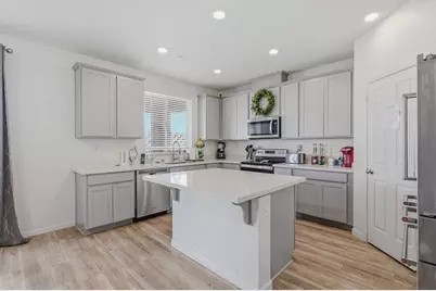 8025 Hughes Court, Citrus Heights, CA 95610 - Photo 8