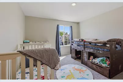 8025 Hughes Court, Citrus Heights, CA 95610 - Photo 16