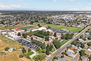 8251 Kilmer Cir, Sacramento, CA 95828 - Photo 52