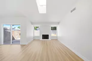 8251 Kilmer Cir, Sacramento, CA 95828 - Photo 14