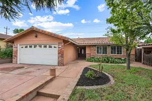 3932 Galbrath Dr, North Highlands, CA 95660 - Photo 2