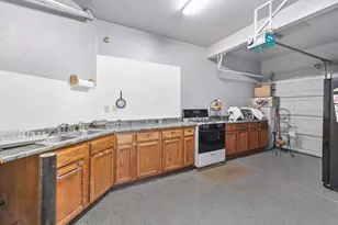 9535 Clarke Farms Rd, Elk Grove, CA 95624 - Photo 28