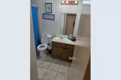 417 Mount Everest Court, Modesto, CA 95358 - Photo 4