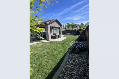 9280 Charolais Way, Elk Grove, CA 95624 - Photo 14