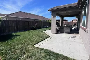 9280 Charolais Way, Elk Grove, CA 95624 - Photo 18