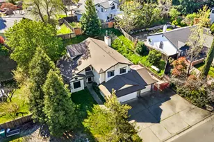 2527 Rosales St, Cameron Park, CA 95682 - Photo 2