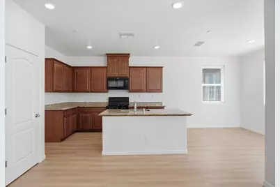 654 Flagstone Drive, Stockton, CA 95206 - Photo 2