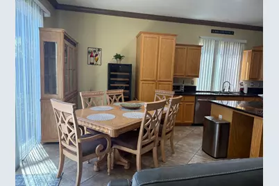 208 Murano Street, Los Banos, CA 93635 - Photo 2