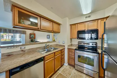 885 Halidon Way #923, Folsom, CA 95630 - Photo 10