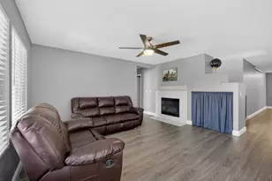 2656 Maybrook Dr, Sacramento, CA 95835 - Photo 16