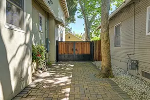 941 33rd St, Sacramento, CA 95816 - Photo 46