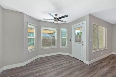 8139 Traver Court, Sacramento, CA 95828 - Photo 16