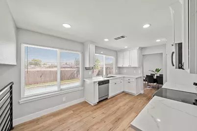 9813 Vista Grande Way, Elk Grove, CA 95624 - Photo 22