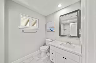 9813 Vista Grande Way, Elk Grove, CA 95624 - Photo 48